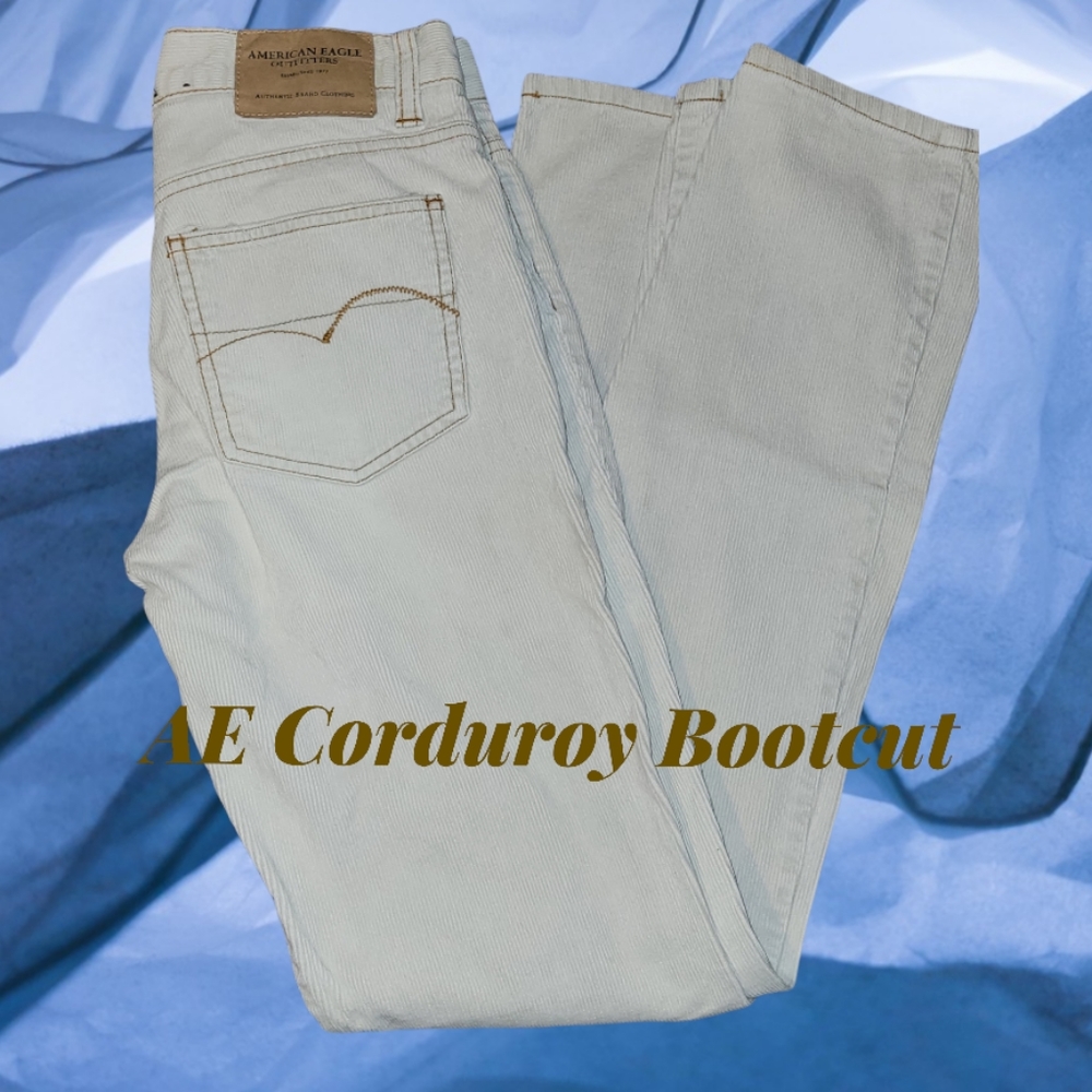 NWOT AE Corduroy Bootcut Sz O Reg